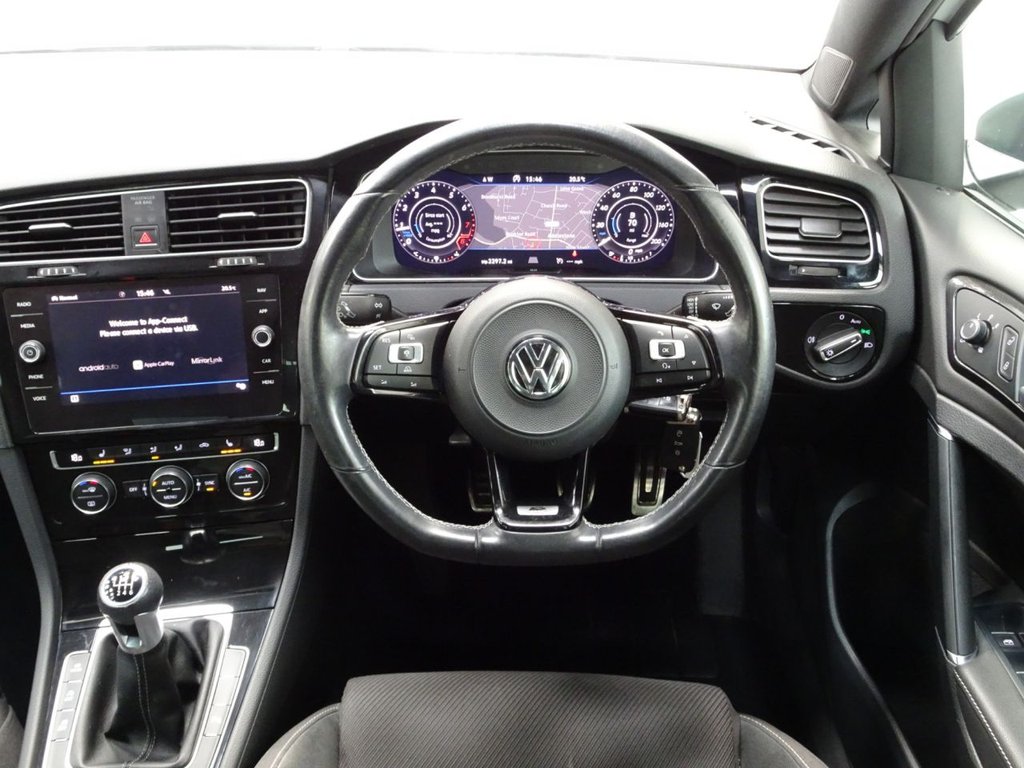 Used Volkswagen Golf 2018 for sale - 76509712: Photo 4