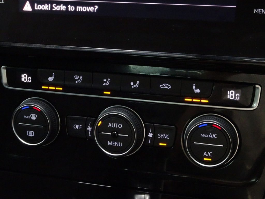 Used Volkswagen Golf 2018 for sale - 76509712: Photo 40