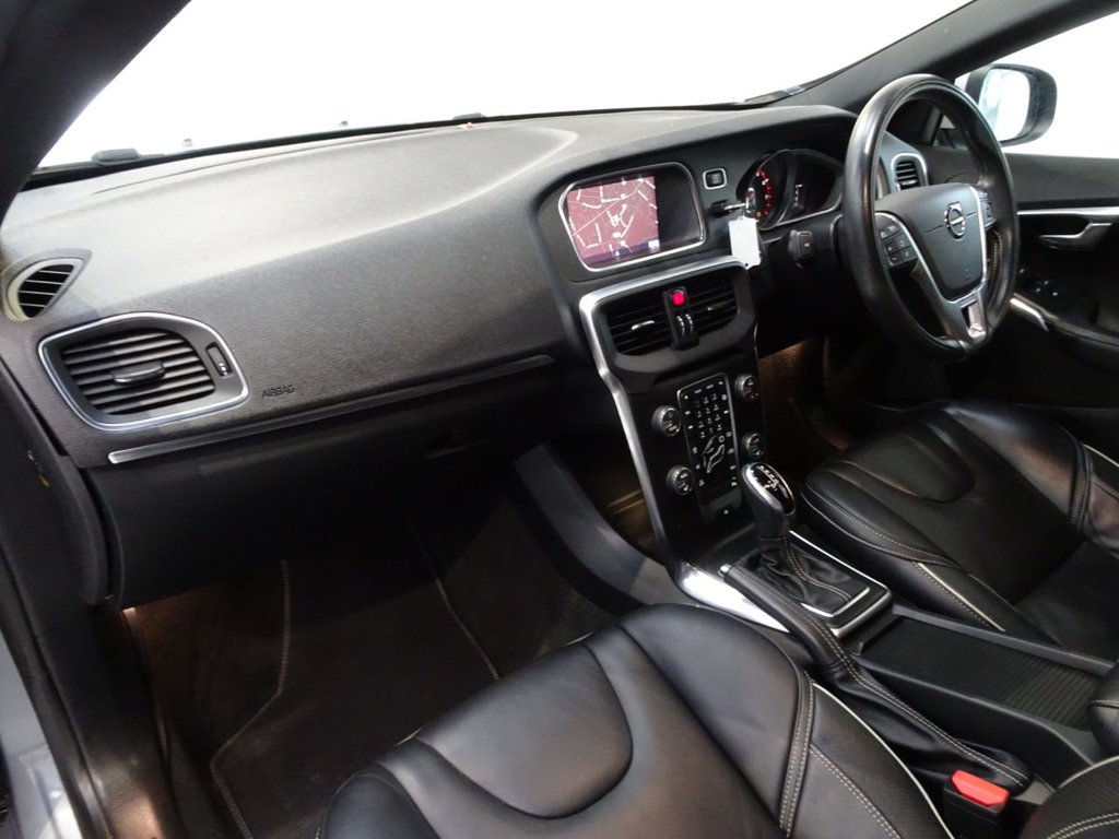 Used Volvo V40 2017 for sale - 77250034: Photo 24