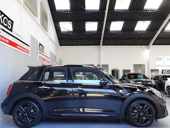 Used MINI Hatch 2020 for sale - 79550725: Photo