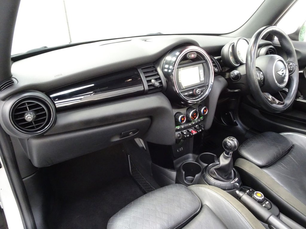 Used MINI Convertible 2017 for sale - 76509754: Photo 44