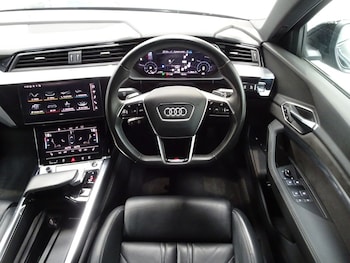 Used Audi e-tron 2021 for sale - 76509767: Photo