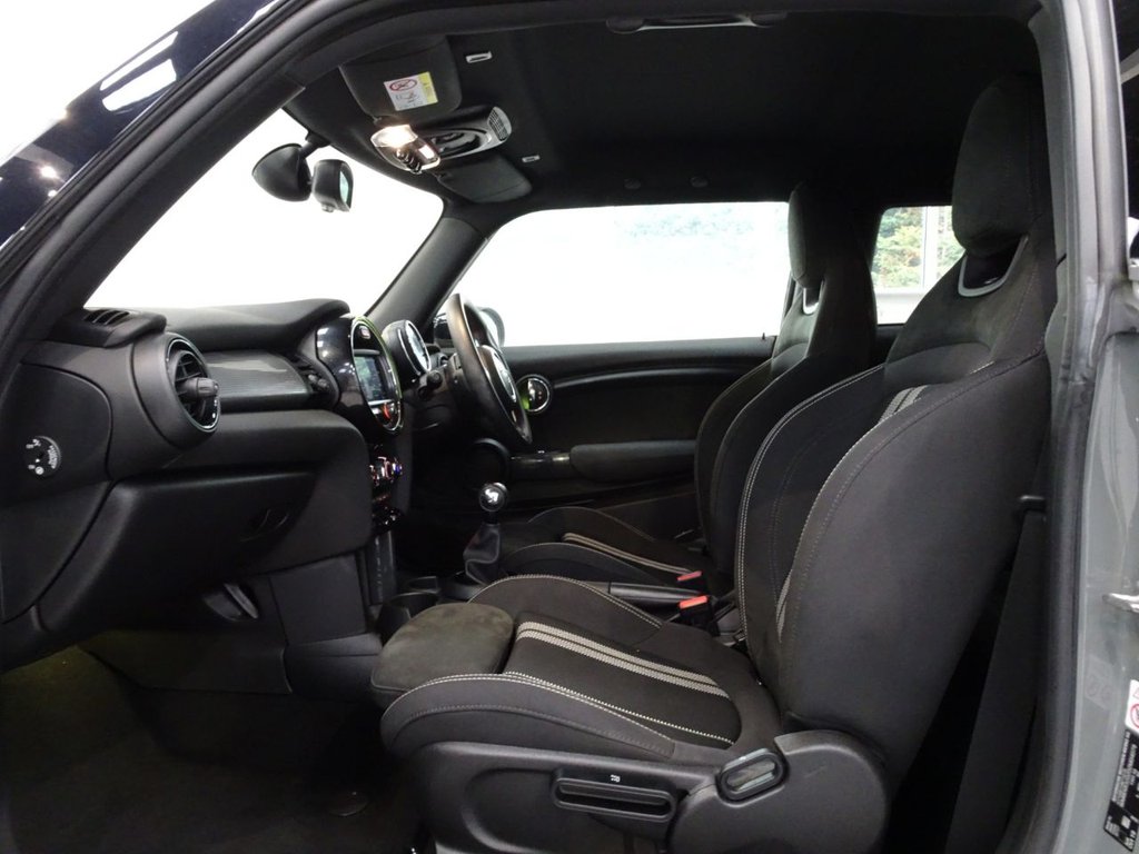 Used MINI Hatch 2019 for sale - 76685959: Photo 18