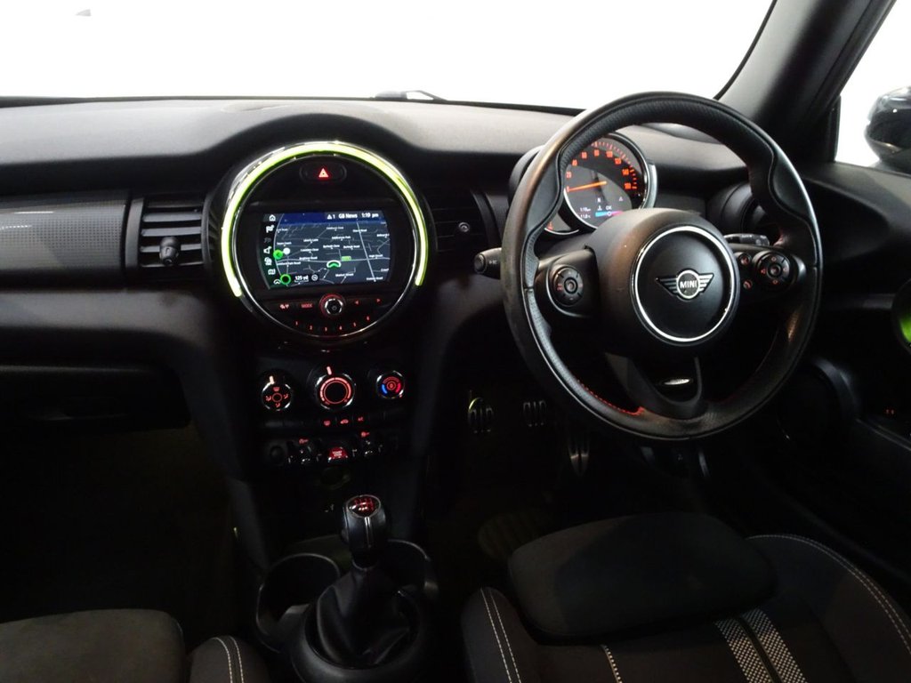 Used MINI Hatch 2019 for sale - 76685959: Photo 8