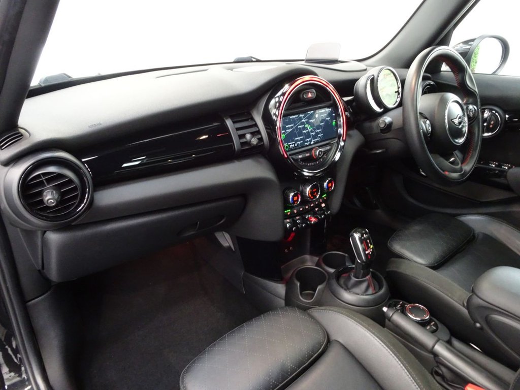 Used MINI Hatch 2018 for sale - 76867641: Photo 14