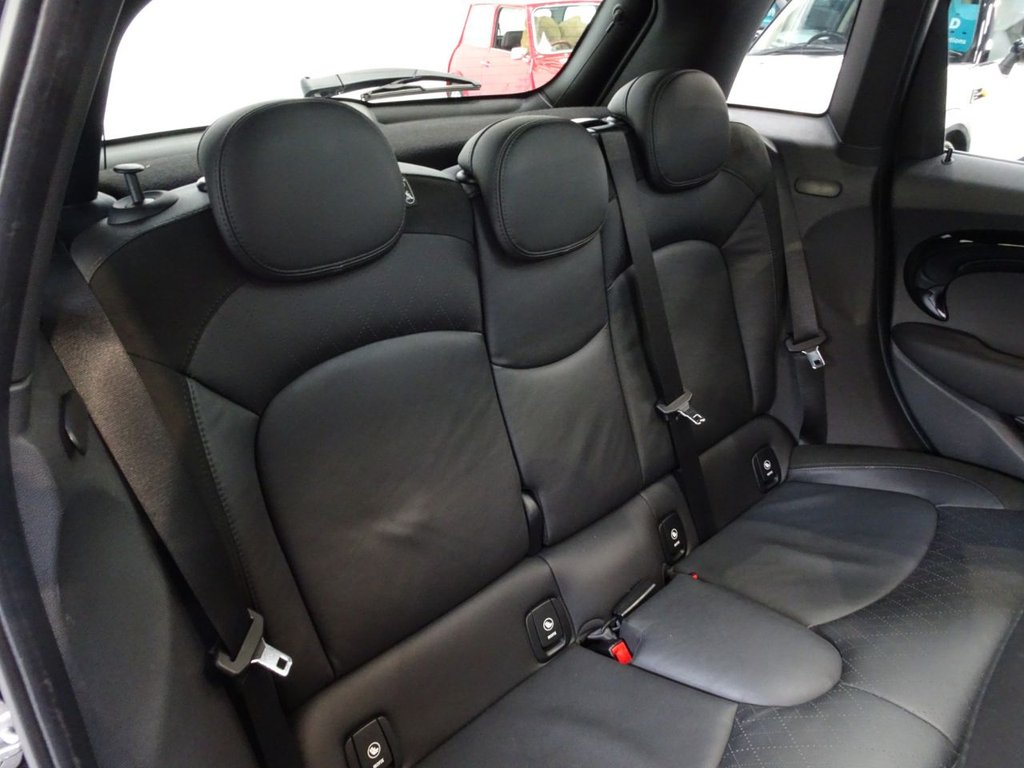 Used MINI Hatch 2018 for sale - 76867641: Photo 21