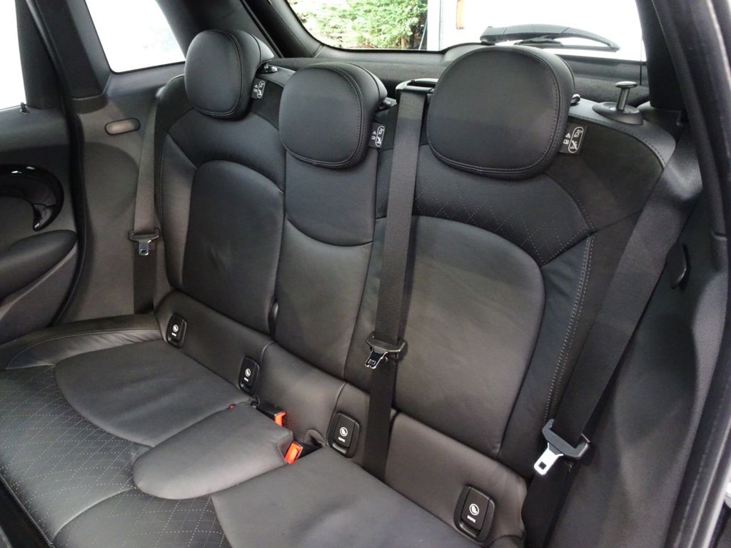 Used MINI Hatch 2018 for sale - 76867641: Photo 23