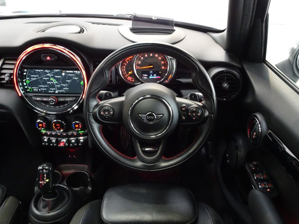 Used MINI Hatch 2018 for sale - 76867641: Photo 6