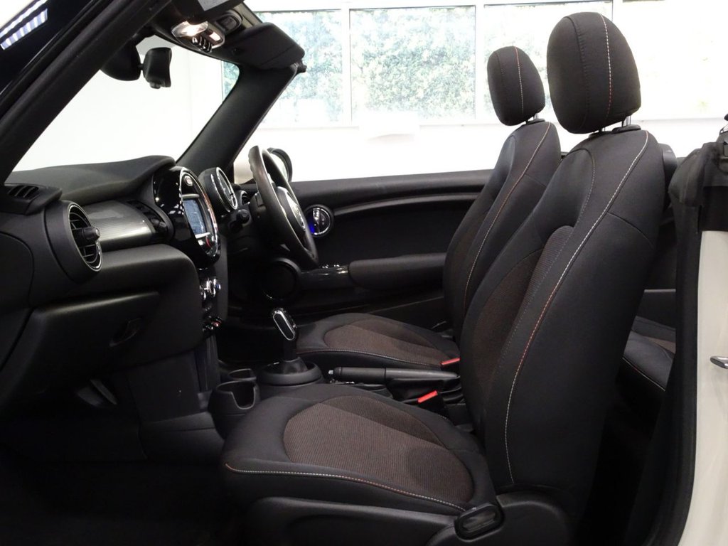 Used MINI Convertible 2020 for sale - 77499521: Photo 33