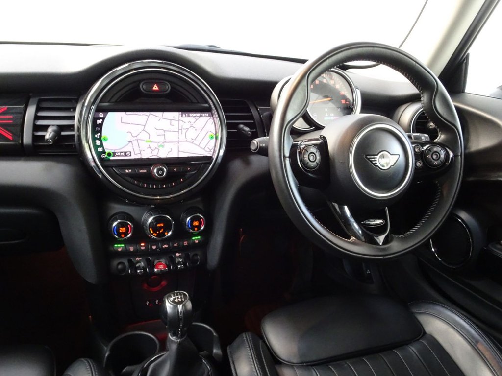 Used MINI Hatch 2019 for sale - 77642530: Photo 10