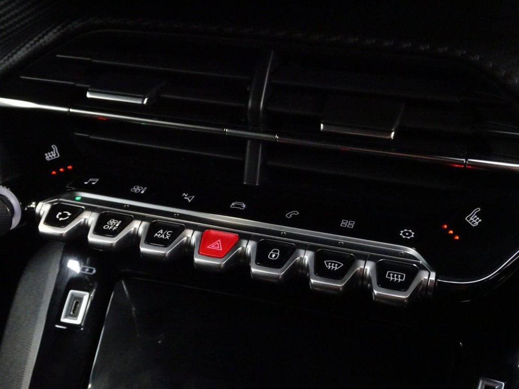 Used Peugeot 2008 2021 for sale - 76604571: Photo 10