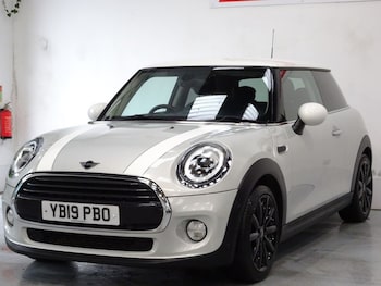 Used MINI Hatch 2019 for sale - 77110808: Photo