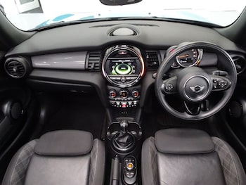 Used MINI Convertible 2018 for sale - 78619486: Photo