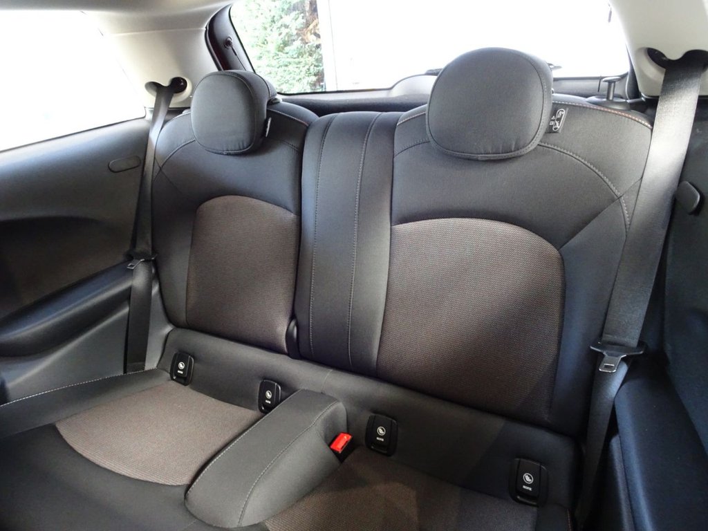 Used MINI Hatch 2018 for sale - 76509607: Photo 30