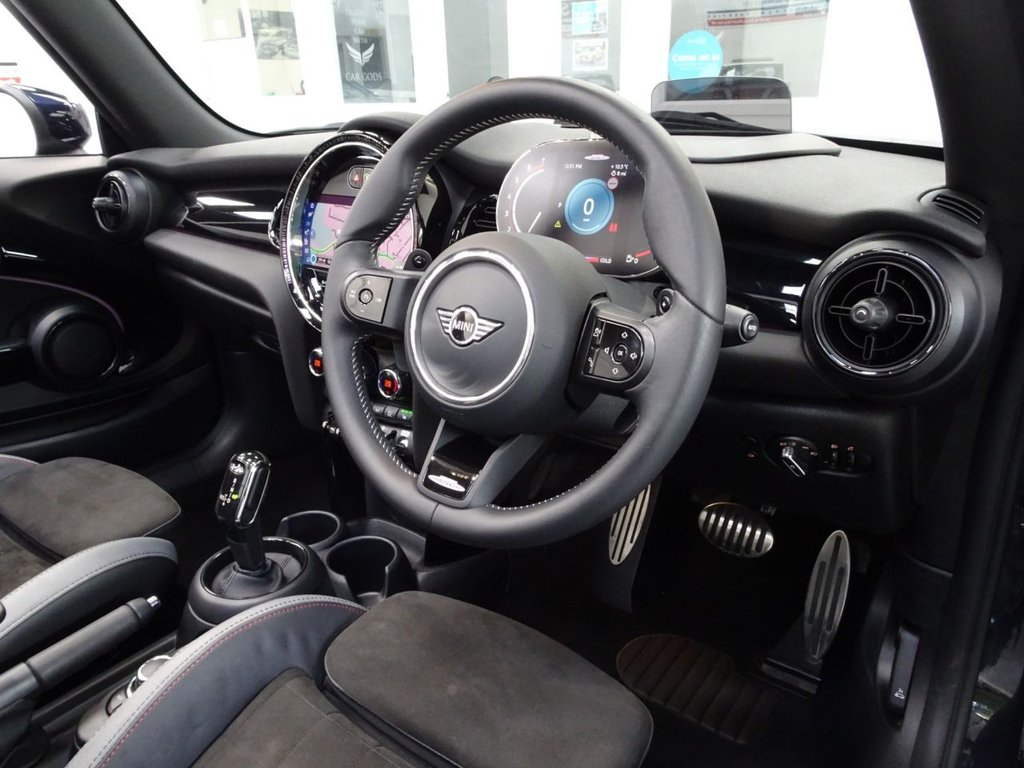 Used MINI Convertible 2023 for sale - 78068480: Photo 23