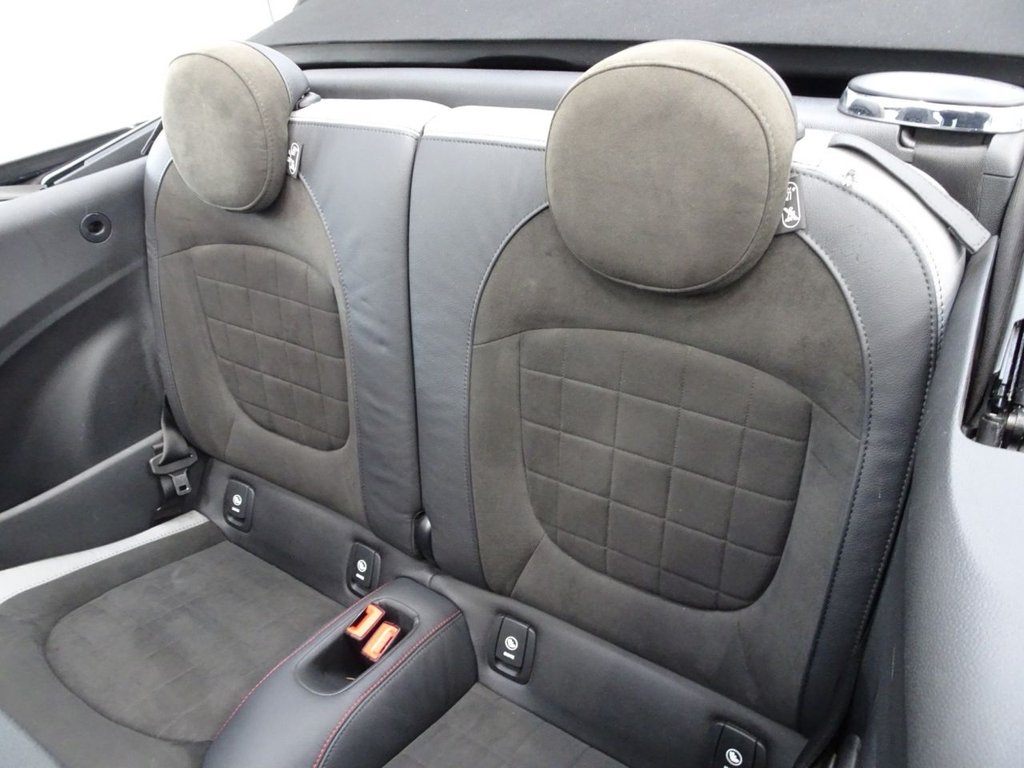 Used MINI Convertible 2023 for sale - 78068480: Photo 32