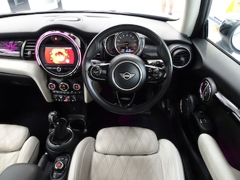 Used MINI Hatch 2020 for sale - 79550738: Photo