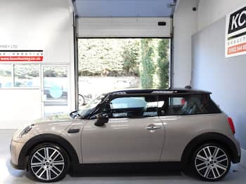 Used MINI Hatch 2021 for sale - 79481856: Photo