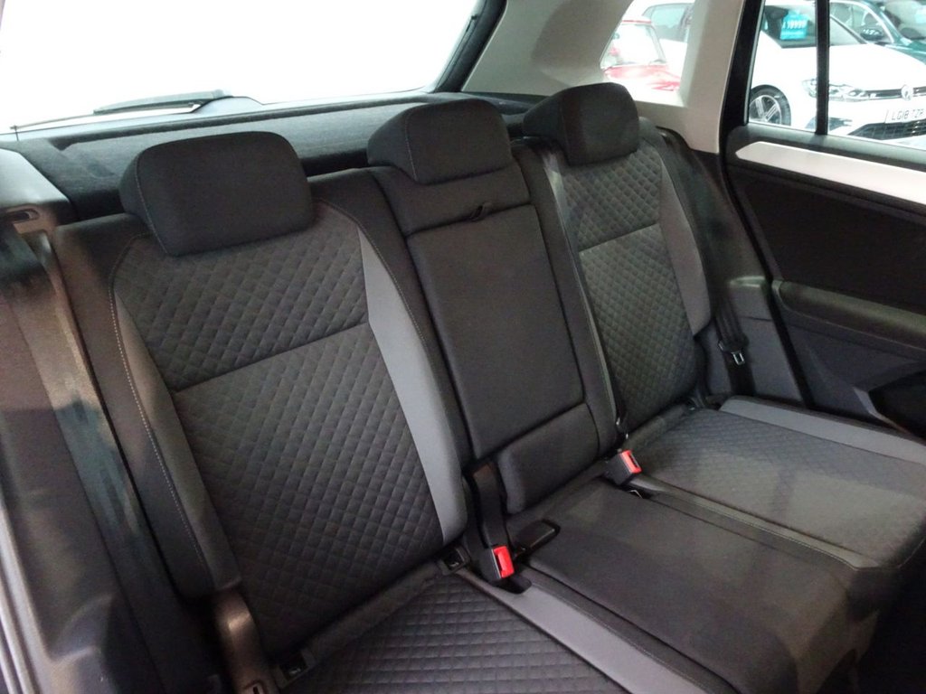 Used Volkswagen Tiguan 2017 for sale - 76509421: Photo 10