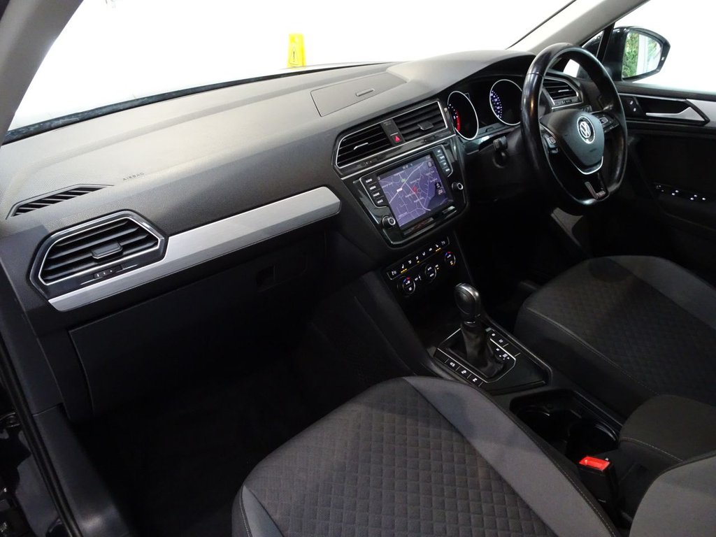 Used Volkswagen Tiguan 2017 for sale - 76509421: Photo 14