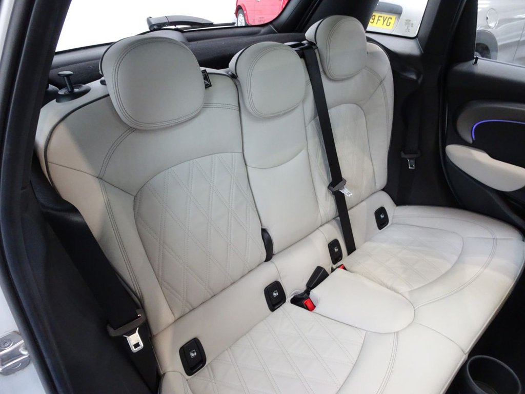 Used MINI Hatch 2022 for sale - 77905127: Photo 12