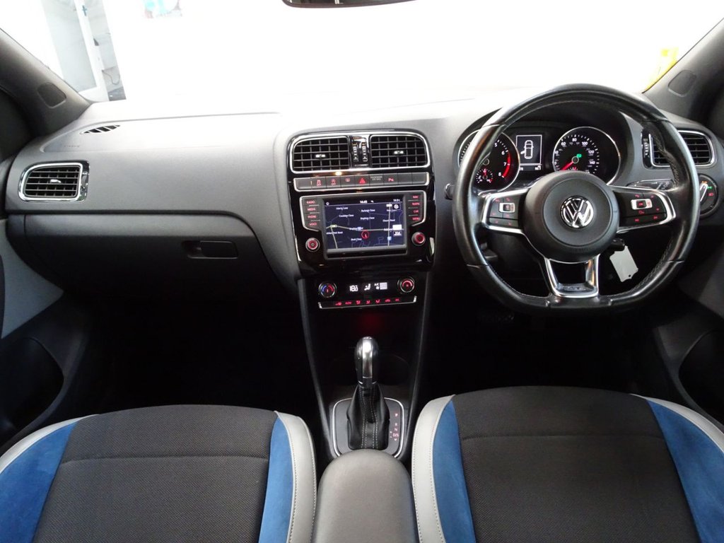 Used Volkswagen Polo 2016 for sale - 76509414: Photo 2