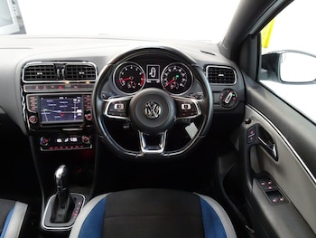 Used Volkswagen Polo 2016 for sale - 76509414: Photo