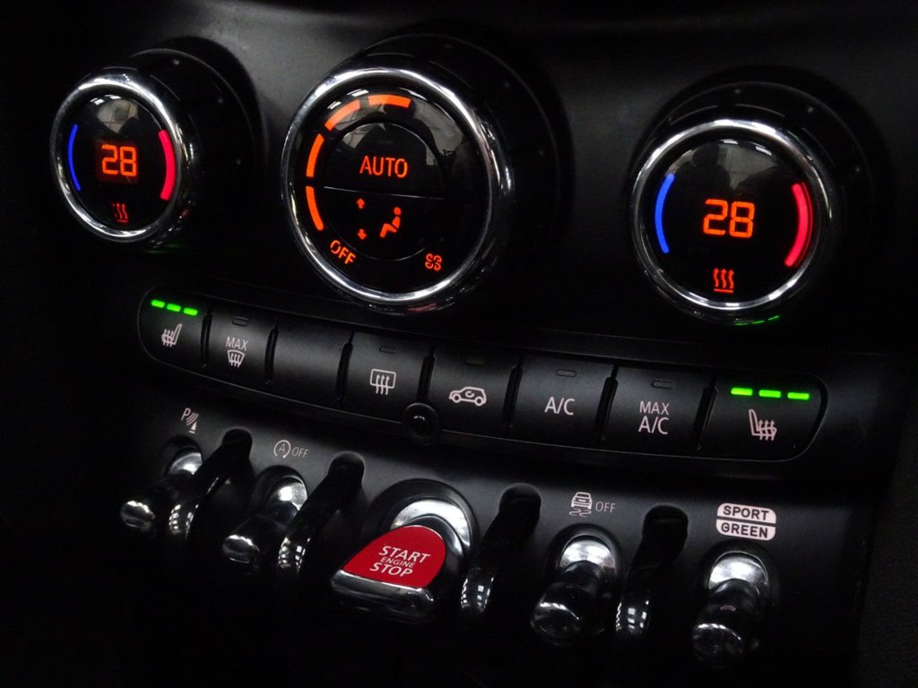 Used MINI Convertible 2024 for sale - 77571434: Photo 15