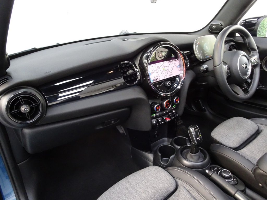 Used MINI Convertible 2024 for sale - 77571434: Photo 18