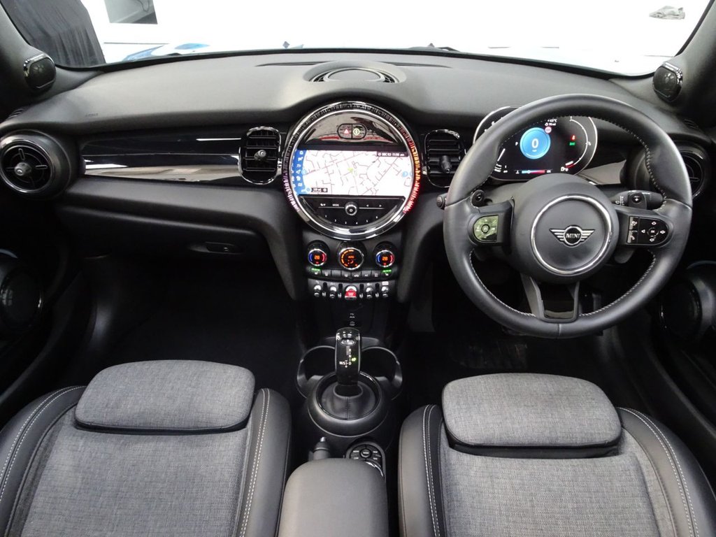 Used MINI Convertible 2024 for sale - 77571434: Photo 2