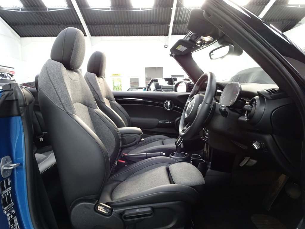Used MINI Convertible 2024 for sale - 77571434: Photo 39