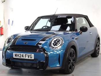 Used MINI Convertible 2024 for sale - 77571434: Photo