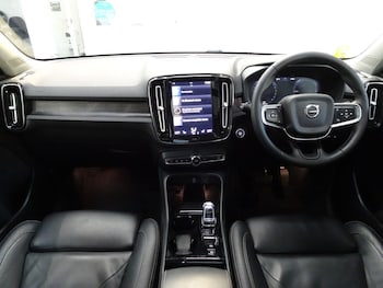 Used Volvo XC40 2023 for sale - 79550748: Photo