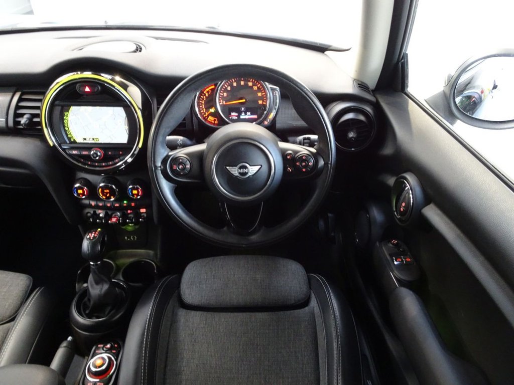 Used MINI Hatch 2018 for sale - 76509683: Photo 4