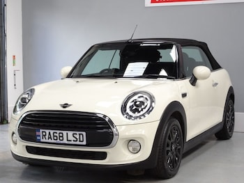 Used MINI Convertible 2019 for sale - 78839548: Photo