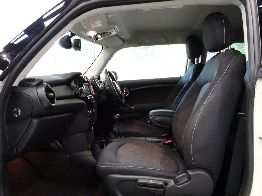 Used MINI Hatch 2019 for sale - 77327960: Photo 15