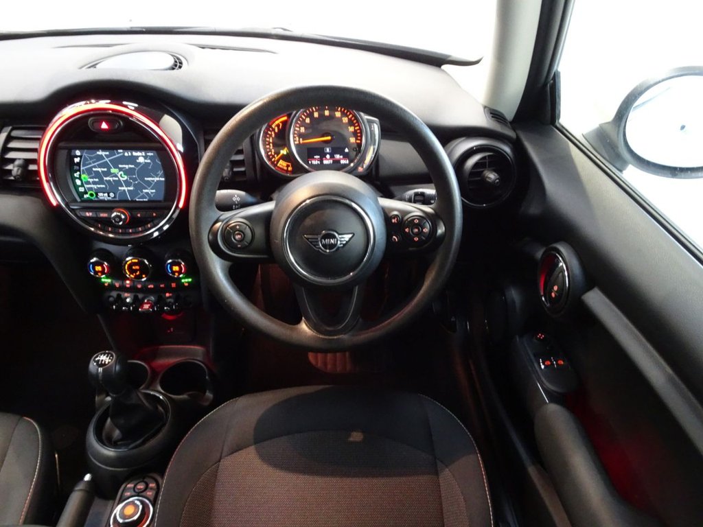 Used MINI Hatch 2019 for sale - 77327960: Photo 6