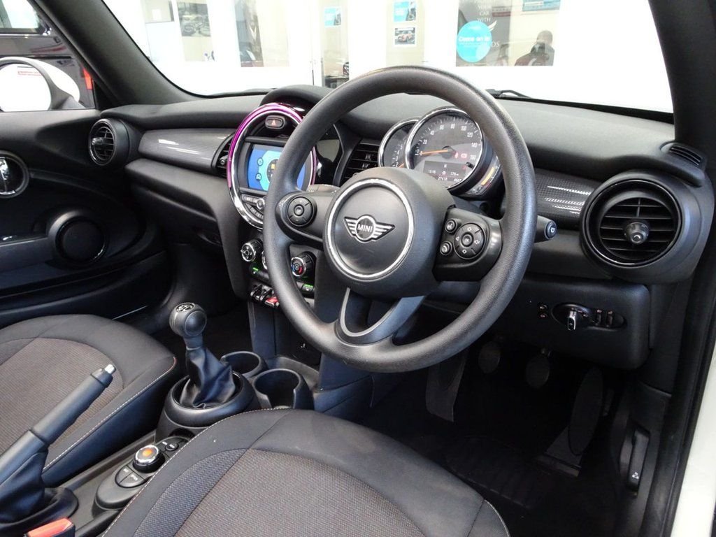 Used MINI Convertible 2018 for sale - 76509574: Photo 18