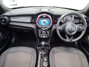 Used MINI Convertible 2018 for sale - 76509574: Photo