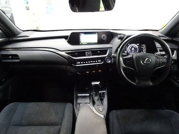 Used Lexus UX 2021 for sale - 76509606: Photo