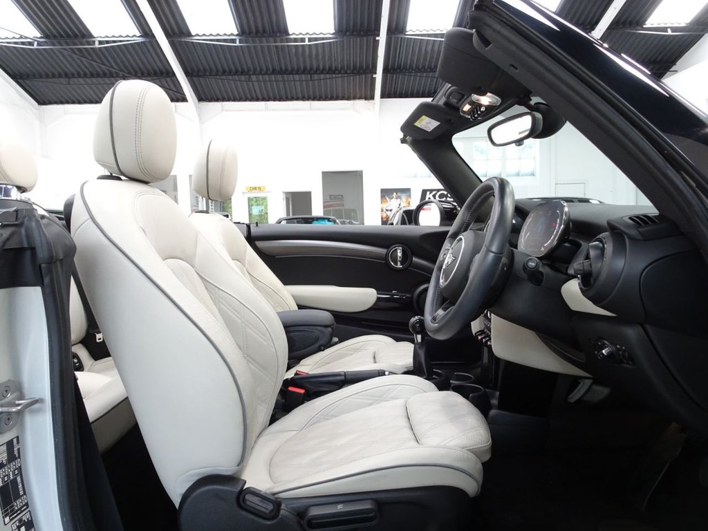 Used MINI Convertible 2021 for sale - 76509721: Photo 29