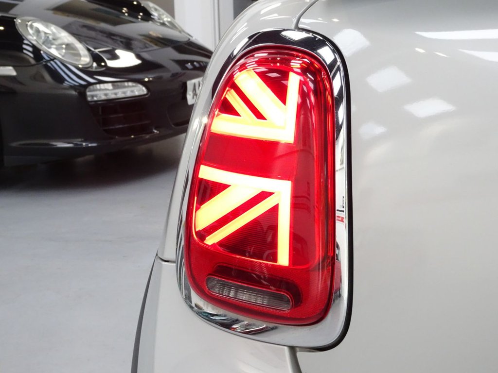 Used MINI Convertible 2021 for sale - 76509721: Photo 32