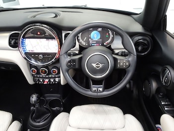 Used MINI Convertible 2021 for sale - 76509721: Photo