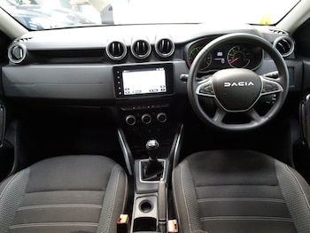 Used Dacia Duster 2024 for sale - 79197083: Photo