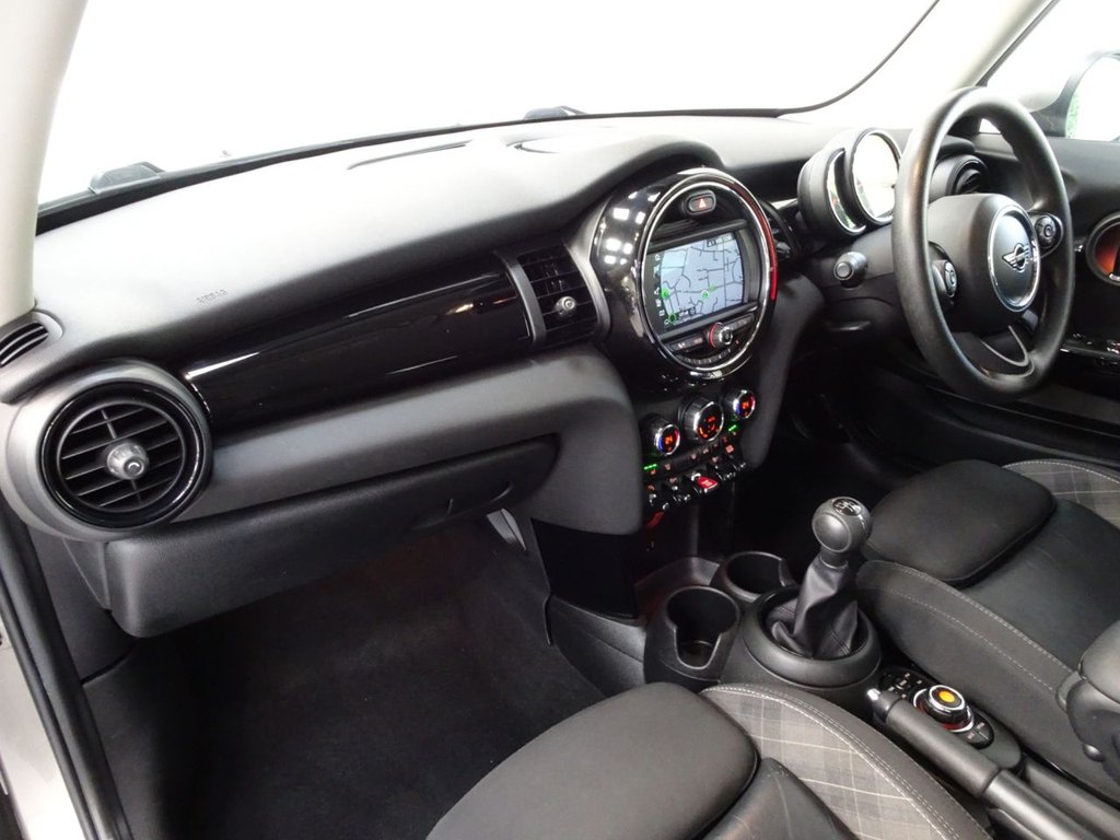 Used MINI Hatch 2019 for sale - 77904826: Photo 15