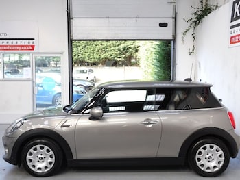 Used MINI Hatch 2019 for sale - 77904826: Photo