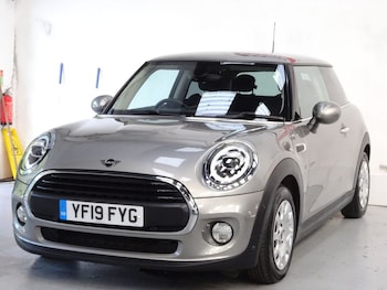 Used MINI Hatch 2019 for sale - 77904826: Photo