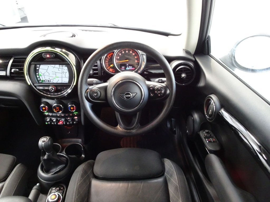 Used MINI Hatch 2019 for sale - 77904826: Photo 6