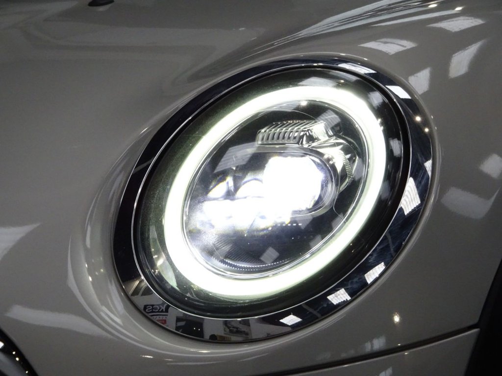 Used MINI Convertible 2019 for sale - 77408691: Photo 41