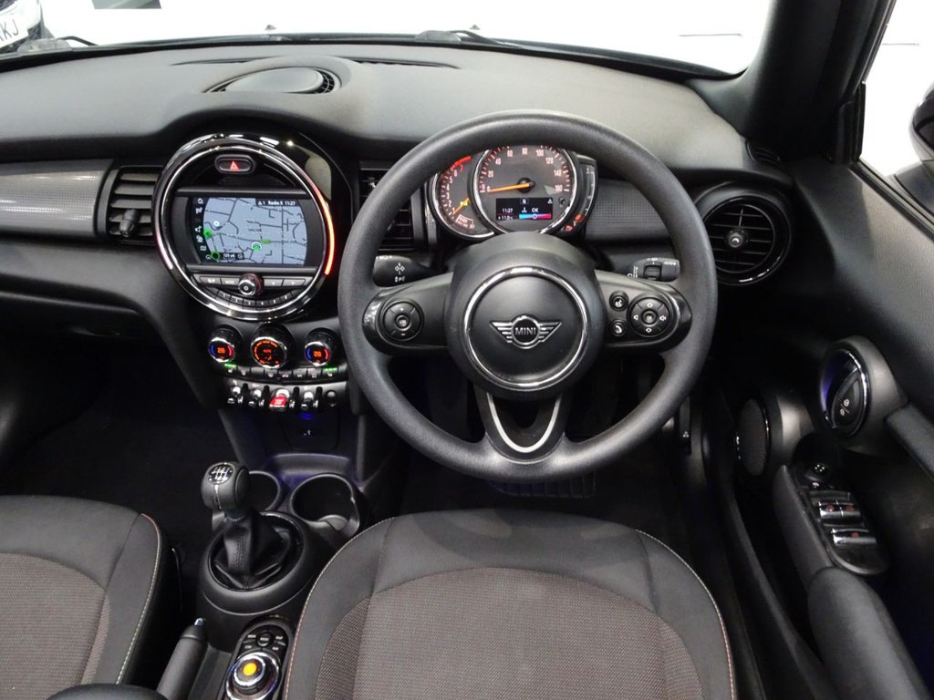 Used MINI Convertible 2019 for sale - 77408691: Photo 6